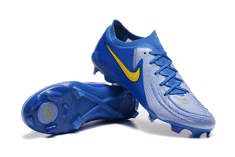 Low Top Waterproof Full Knit Moonraker FG Football Shoes