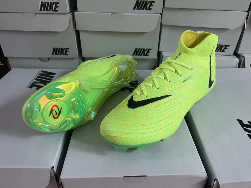 High Top Waterproof Full Knit Women's World Cup Moonbrake FG Football Shoes