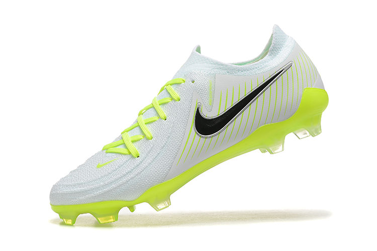 Low Top Waterproof Full Knit Moonraker FG Football Shoes