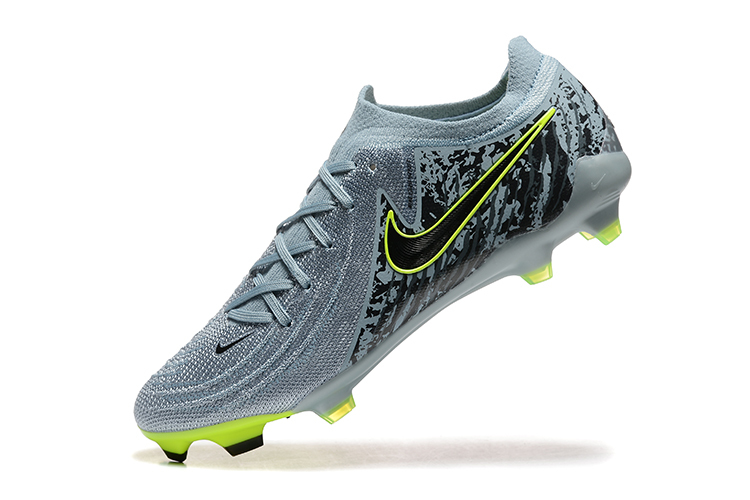 Low Top Waterproof Full Knit Moonraker FG Football Shoes