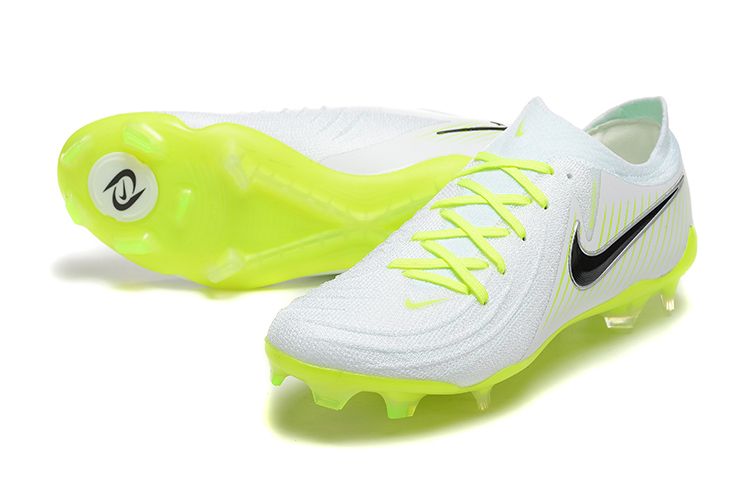 Low Top Waterproof Full Knit Moonraker FG Football Shoes