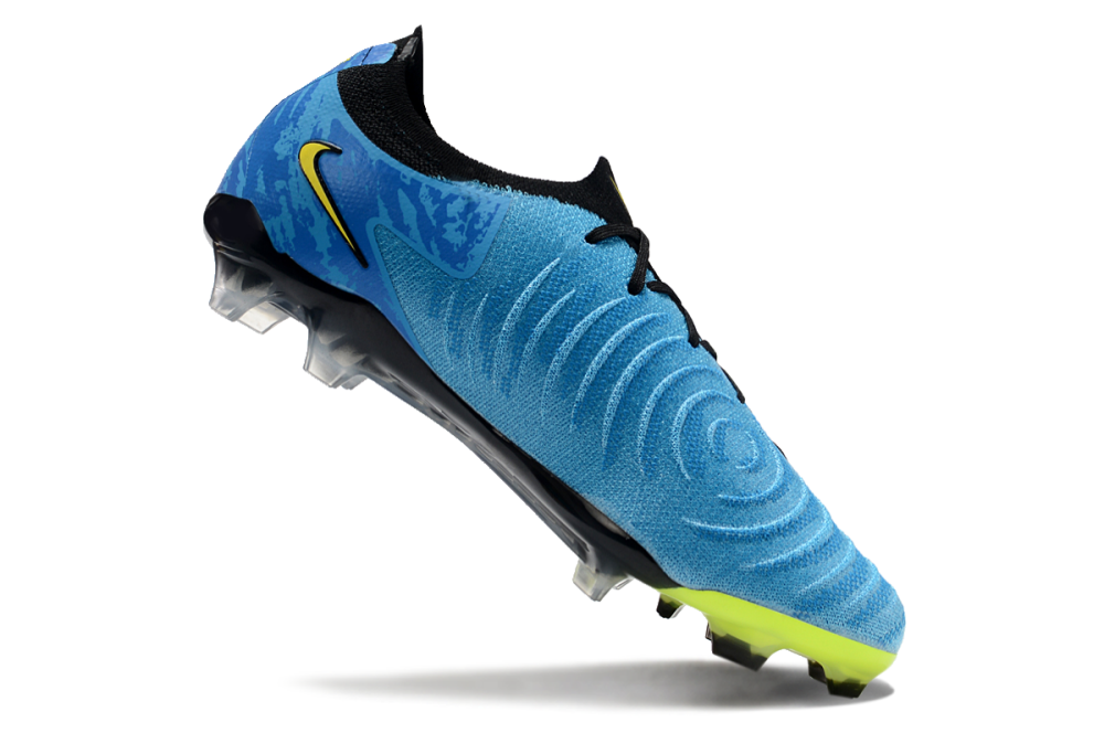 Low Top Waterproof Full Knit Moonraker FG Football Shoes