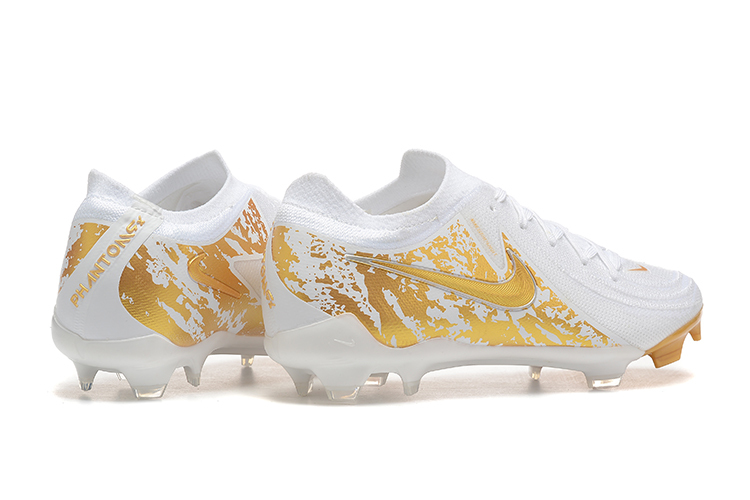 Low Top Waterproof Full Knit Moonraker FG Football Shoes