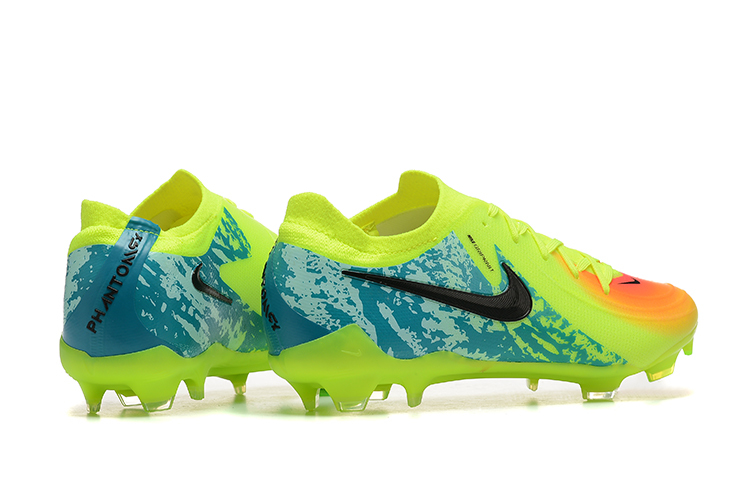 Low Top Waterproof Full Knit Moonraker FG Football Shoes