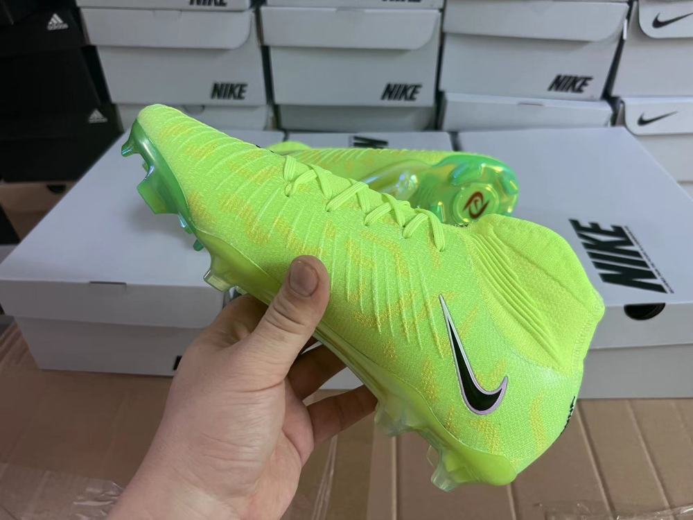 High Top Waterproof Full Knit Women's World Cup Moonbrake FG Football Shoes
