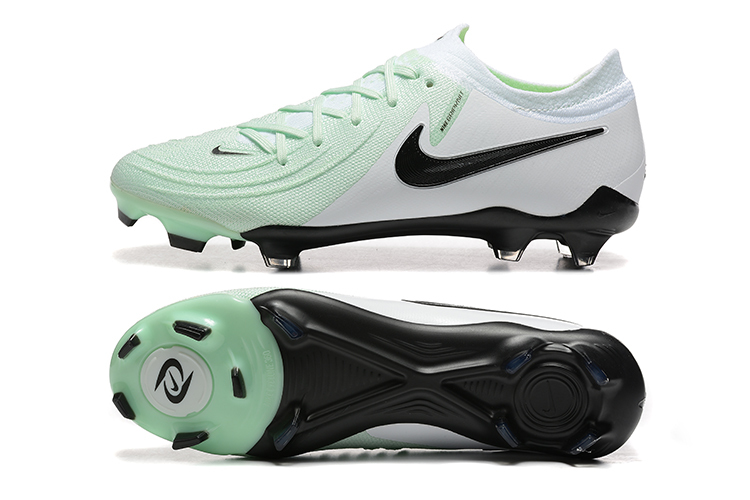 Low Top Waterproof Full Knit Moonraker FG Football Shoes