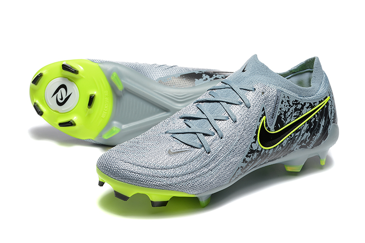 Low Top Waterproof Full Knit Moonraker FG Football Shoes
