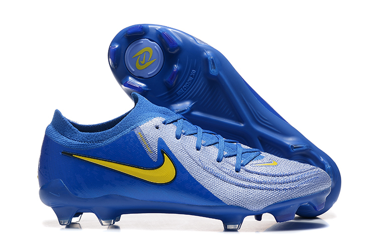 Low Top Waterproof Full Knit Moonraker FG Football Shoes