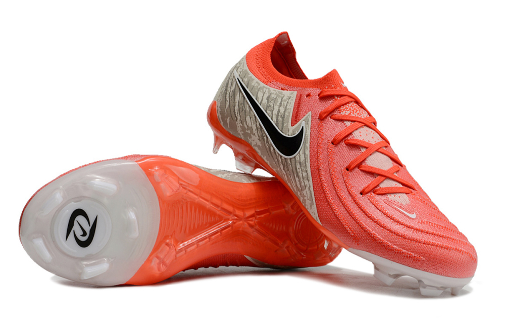 Low Top Waterproof Full Knit Moonraker FG Football Shoes
