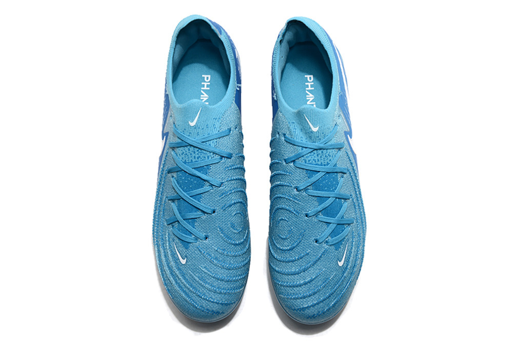 Low Top Waterproof Full Knit Moonraker FG Football Shoes