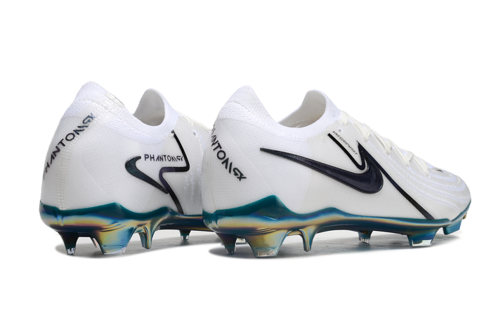 Low Top Waterproof Full Knit Moonraker FG Football Shoes