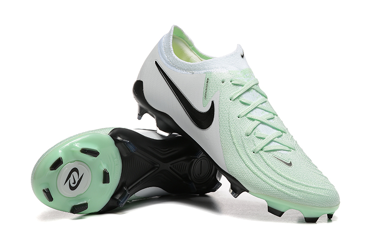 Low Top Waterproof Full Knit Moonraker FG Football Shoes