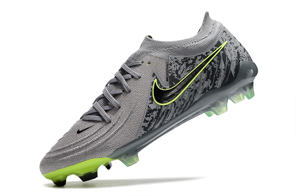 Low Top Waterproof Full Knit Moonraker FG Football Shoes