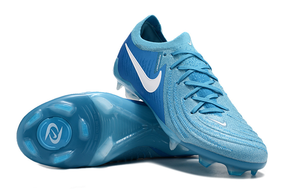 Low Top Waterproof Full Knit Moonraker FG Football Shoes