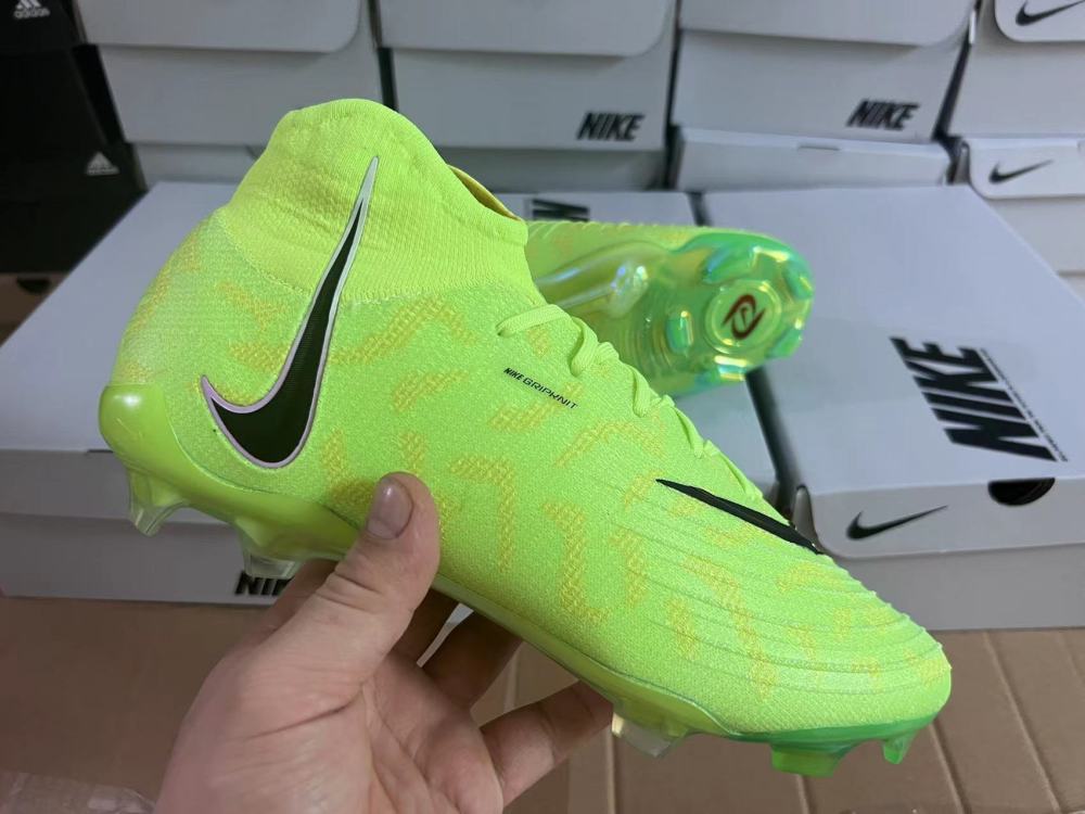 High Top Waterproof Full Knit Women's World Cup Moonbrake FG Football Shoes