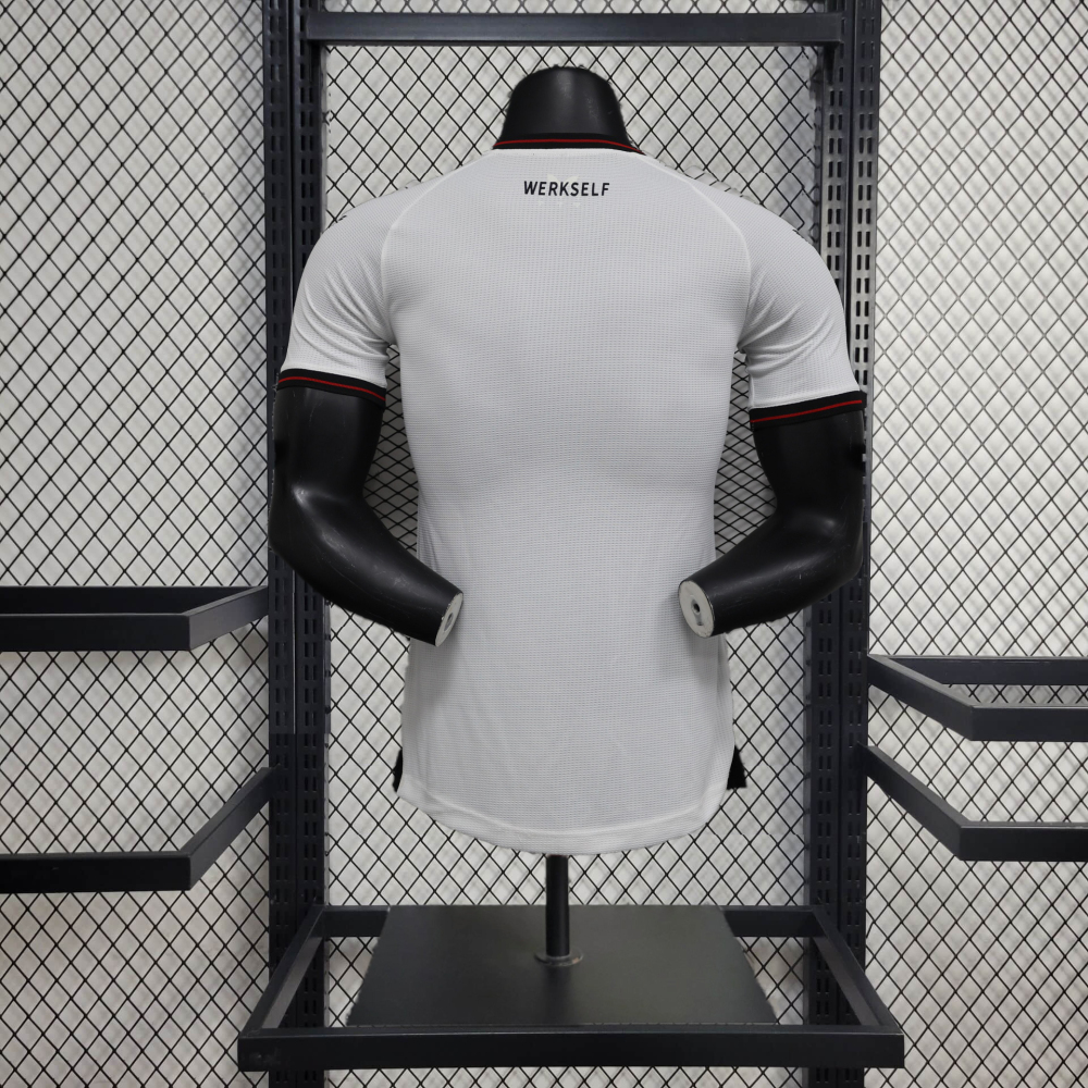 24/25 player Leverkusen away