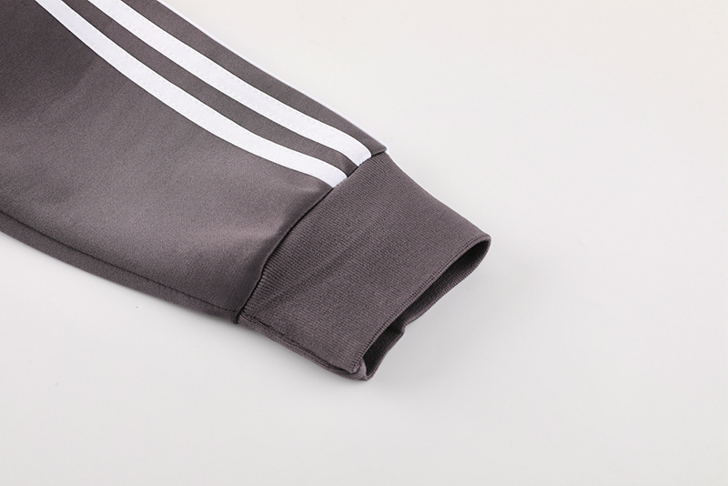 24 Real Madrid 06 Grey Set