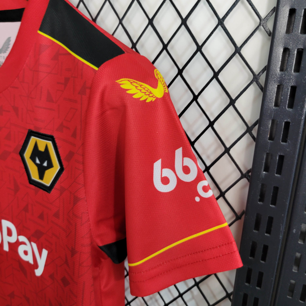 23/24 KIDS Wolves away game size 16-28