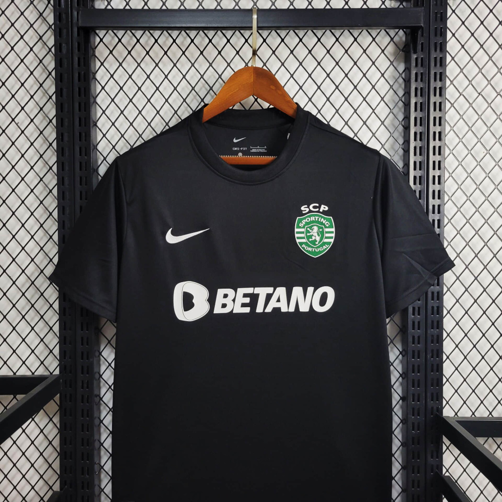 24/25 Sporting Lisbon