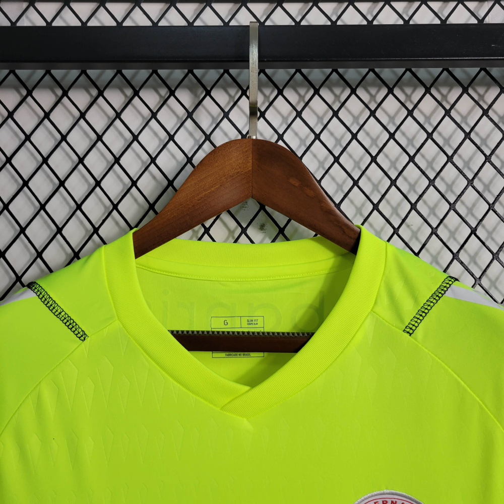 23/24 Internacional Goalkeeper Fluorescent Green Size S-XXL