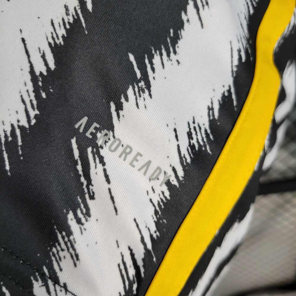 23/24 Juventus Home Long Sleeve Size S-XXL