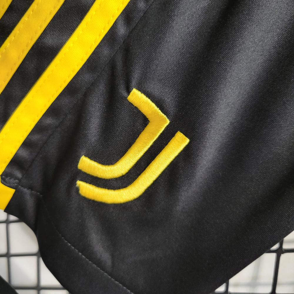 23/24 kids Juventus home size 16-28
