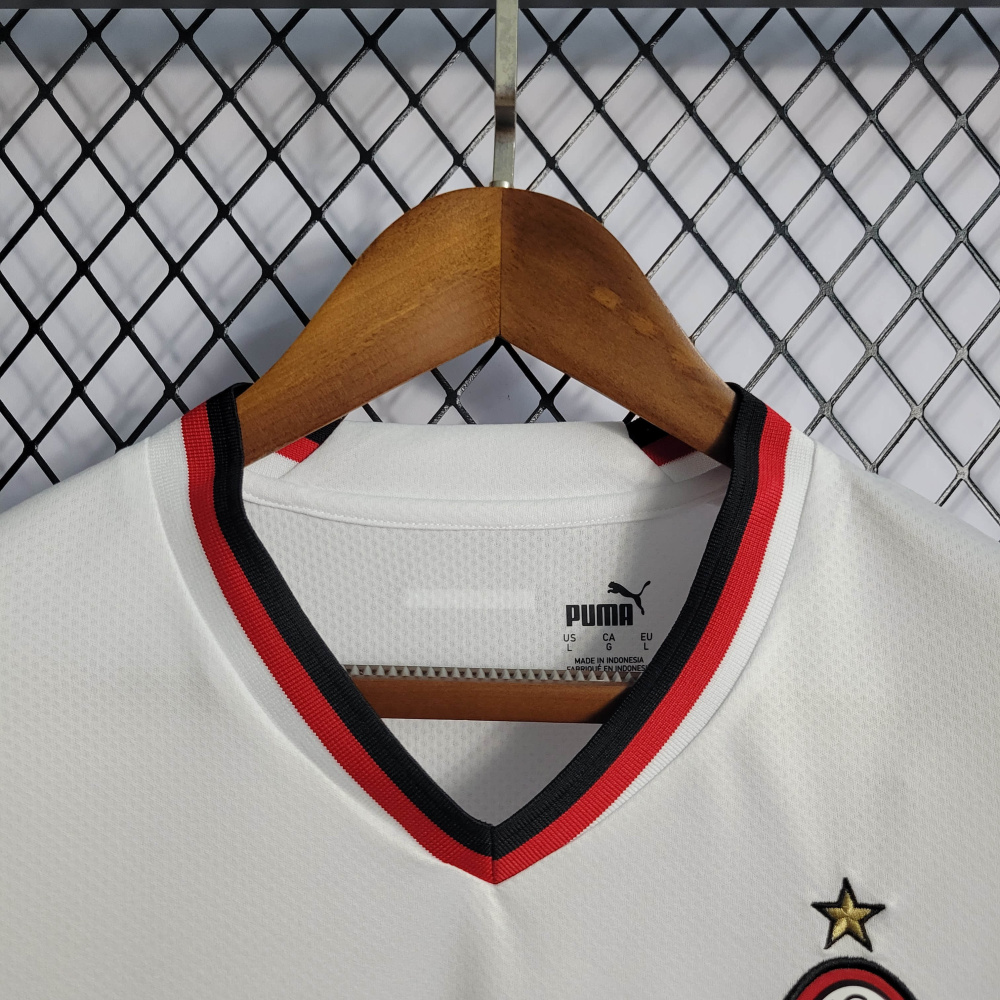 22/23 AC Milan away