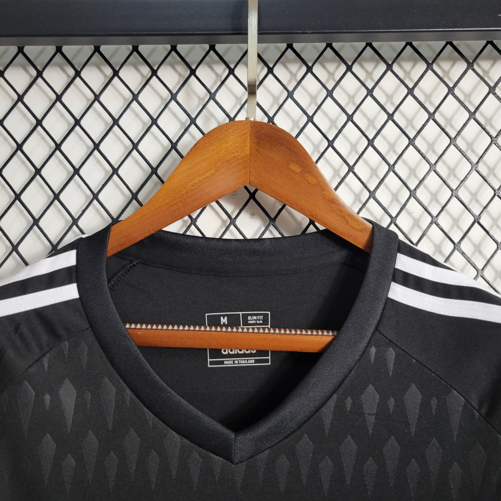 23/24 Real Madrid Black Goalkeeper Size S-XXL