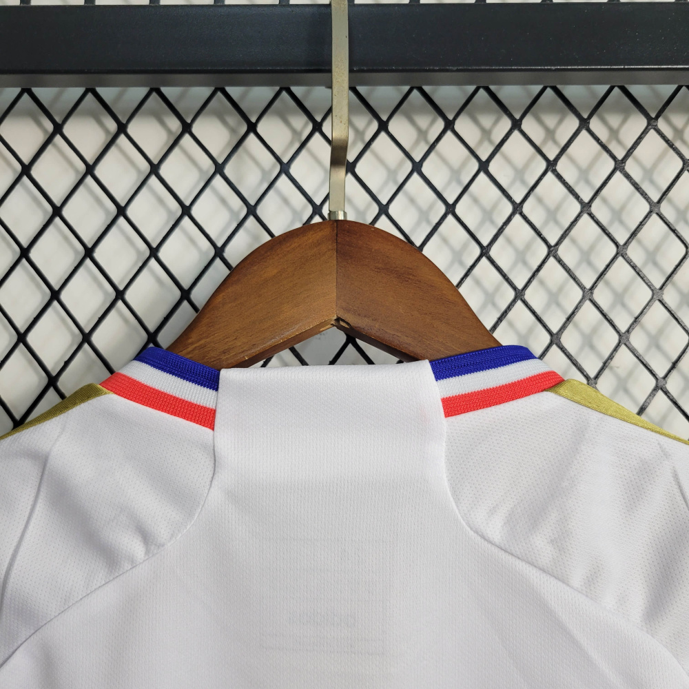 23/24 Kids Lyon home size 16-28