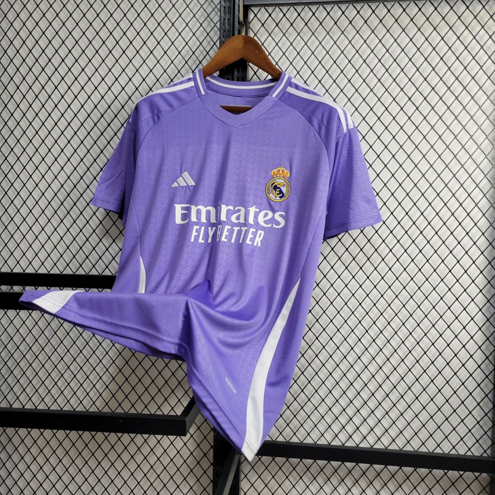 24/25 Real Madrid away