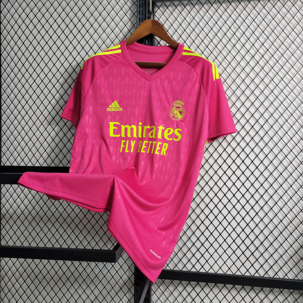 23/24 Real Madrid goalkeeper pink size S-XXL