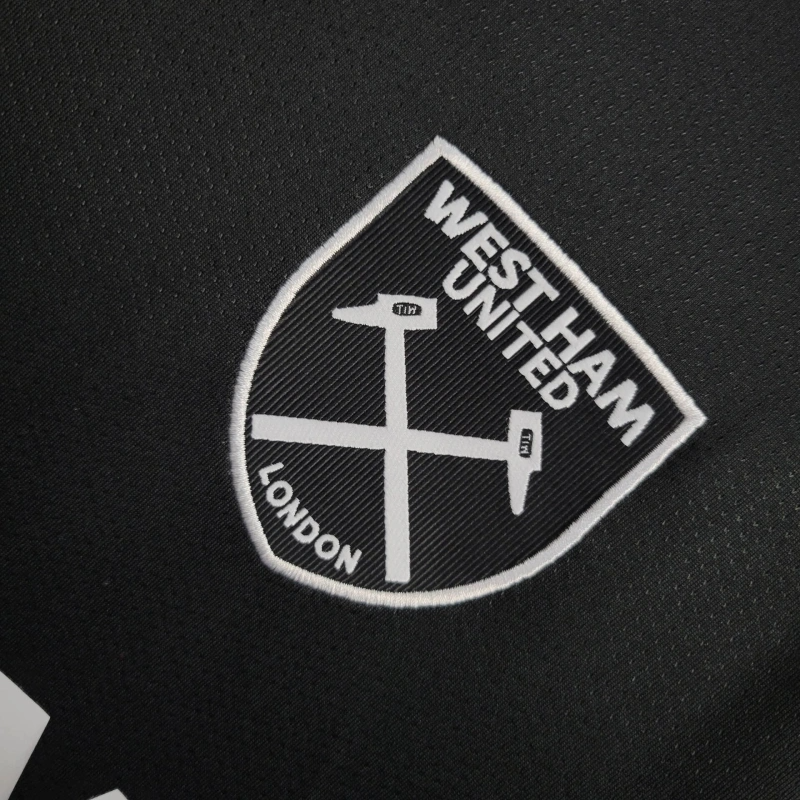 24 /25 West ham united 2 Away