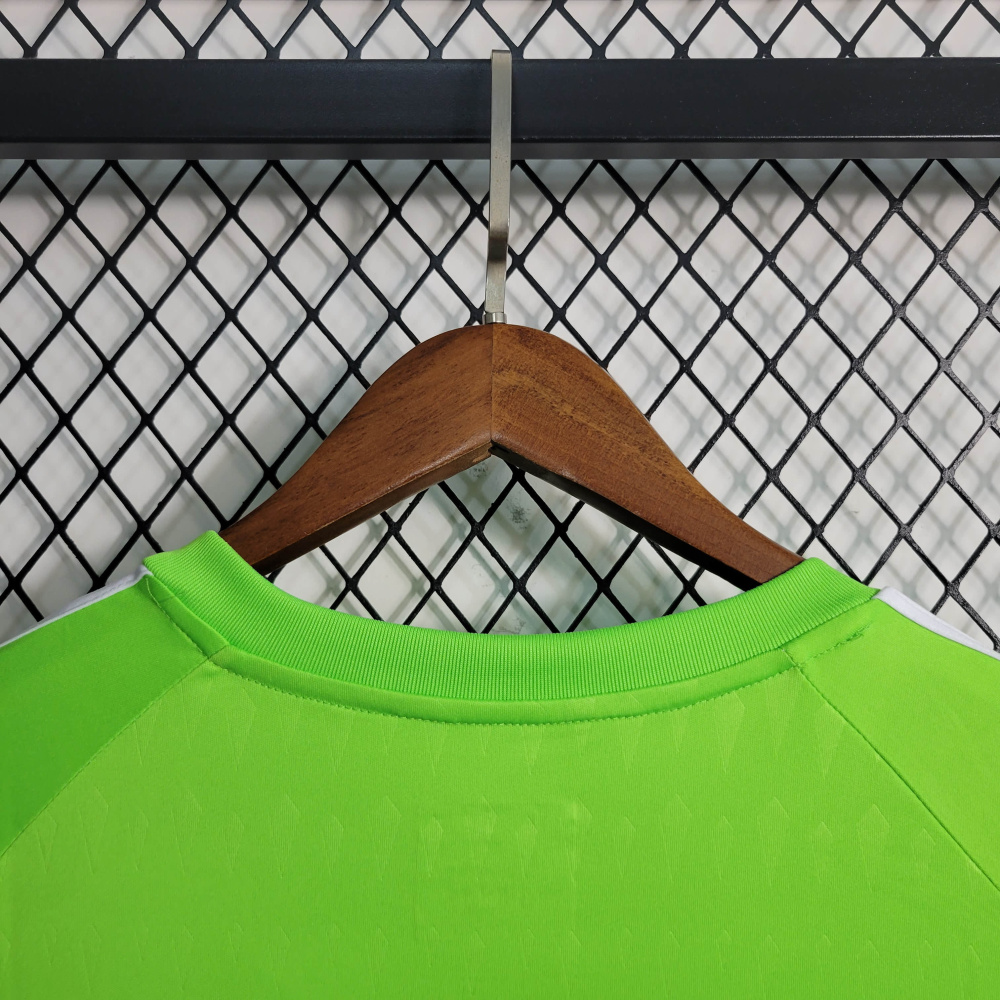 23/24 Real Madrid goalkeeper green size S-XXL