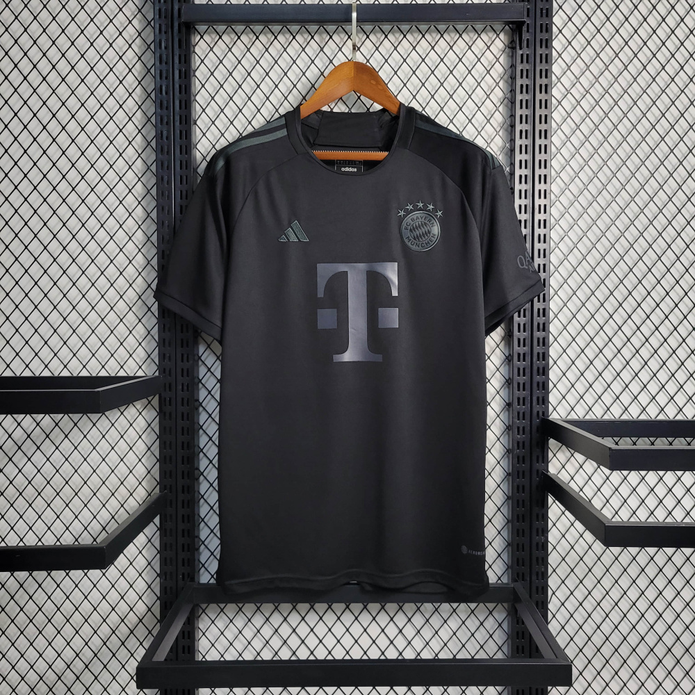 23/24 Bayern Munchen Black Special Edition Size S-XXL