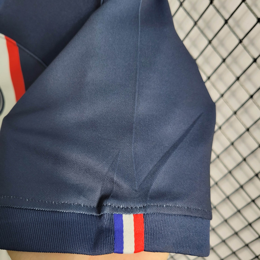 22/23 PSG  home