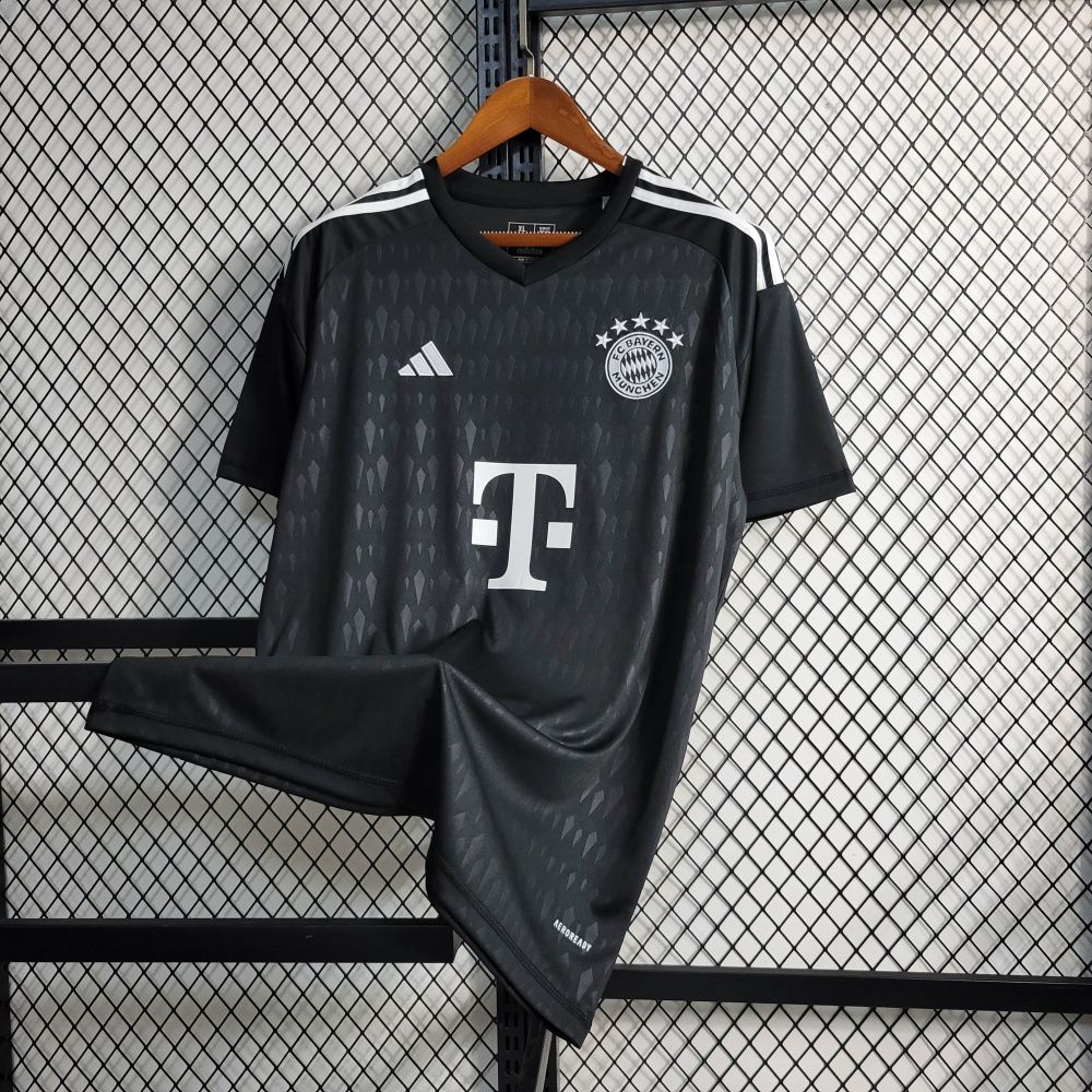 23/24 Bayern Munchen goalkeeper size S-XXL