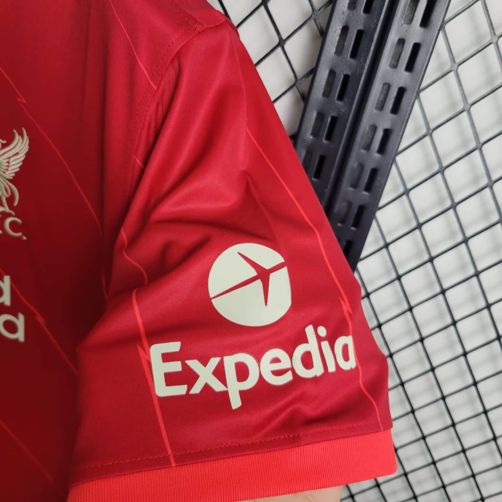21/22 Liverpool Home