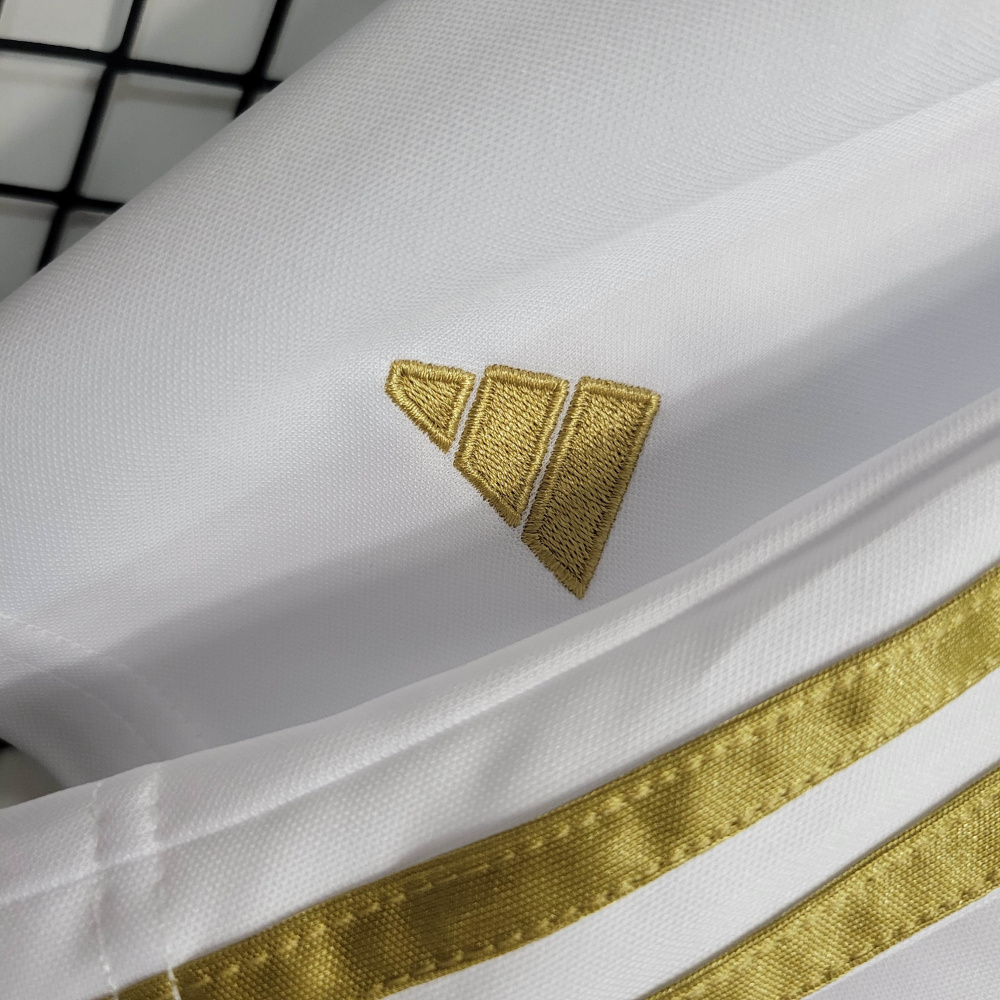 23/24 Kids Italy White Commemorative Edition Size 16-28