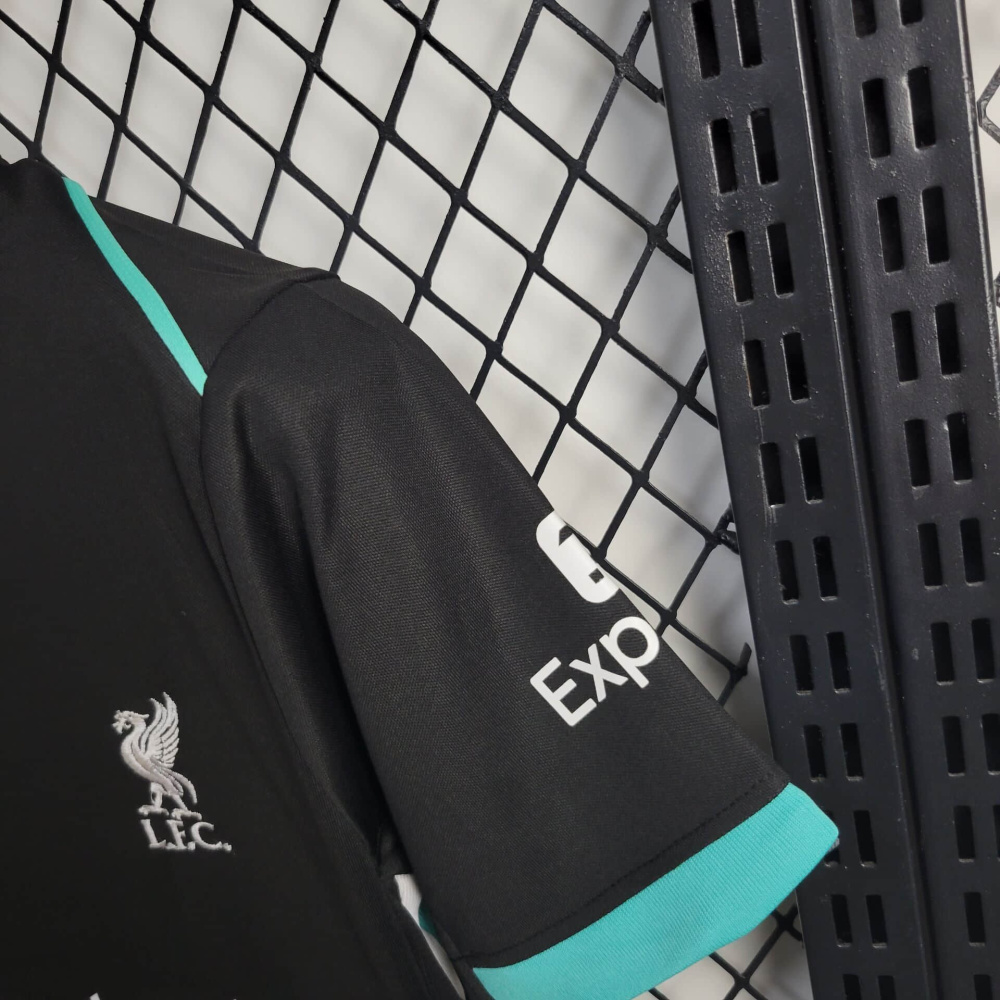 24/25 Kids Liverpool away