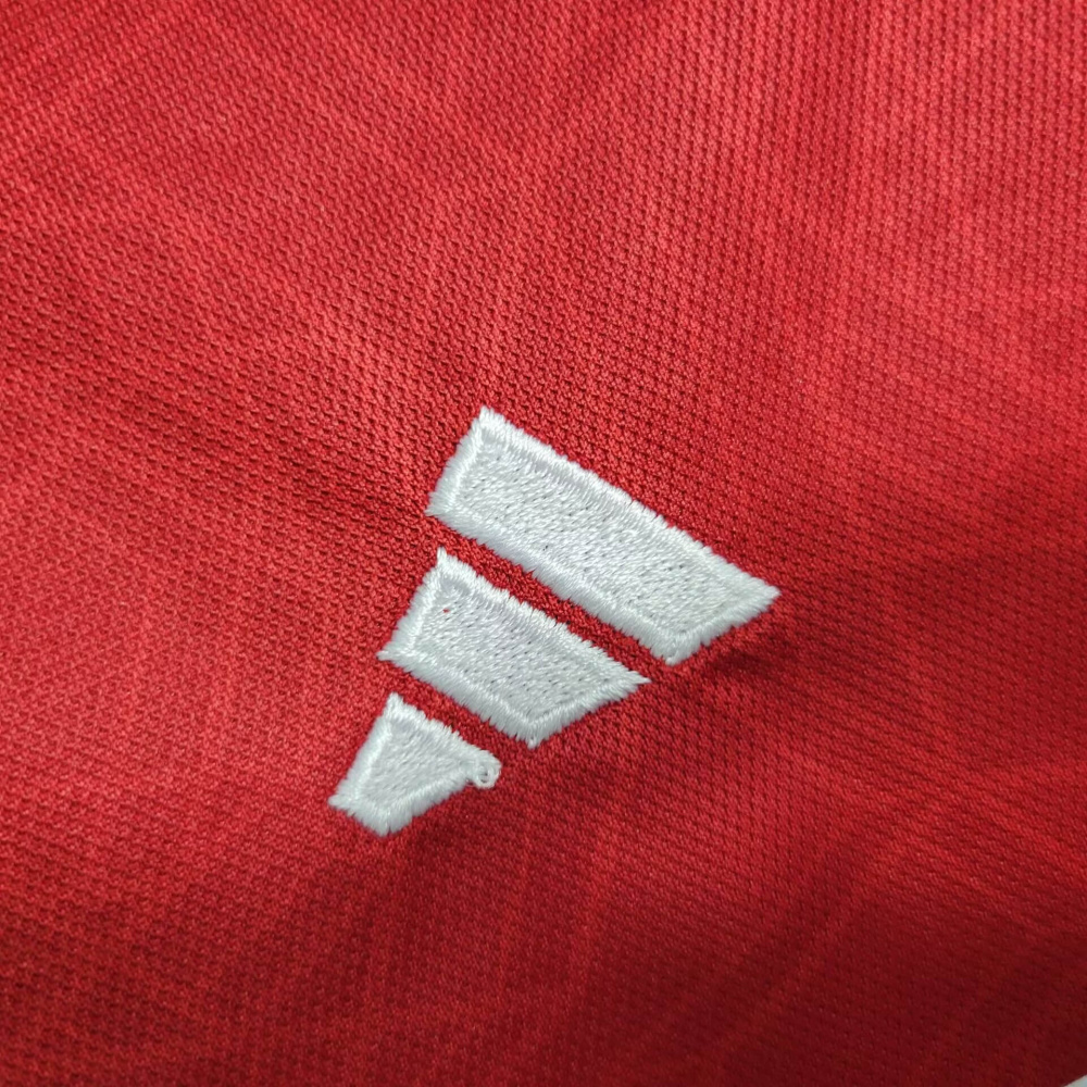 23/24 kids Manchester United home long sleeve size 16-28