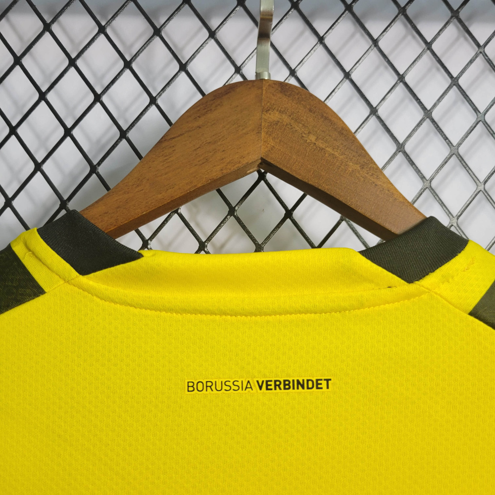 22/23 Dortmund home