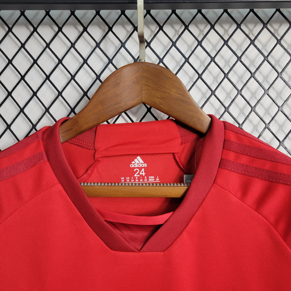 23/24 KIDS Internacional home size 16-28
