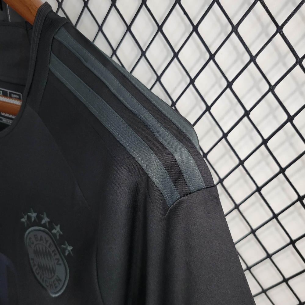23/24 Bayern Munchen Black Special Edition Size S-XXL