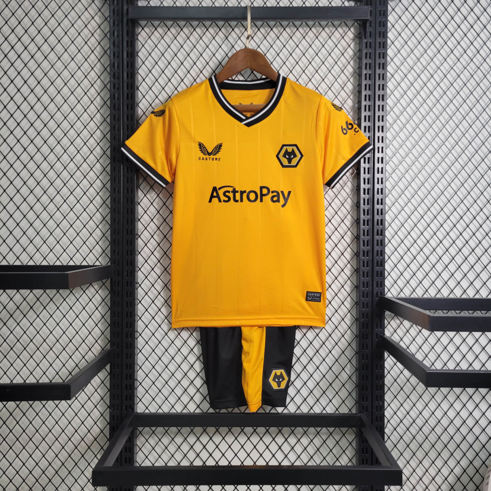 23/24 kids  Wolverhampton Wanderers