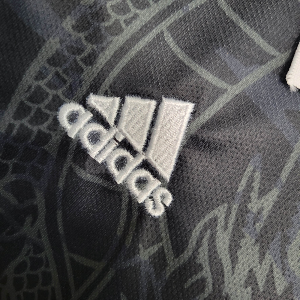 23/24 Kids Real Madrid Special Edition Black Size 16-28