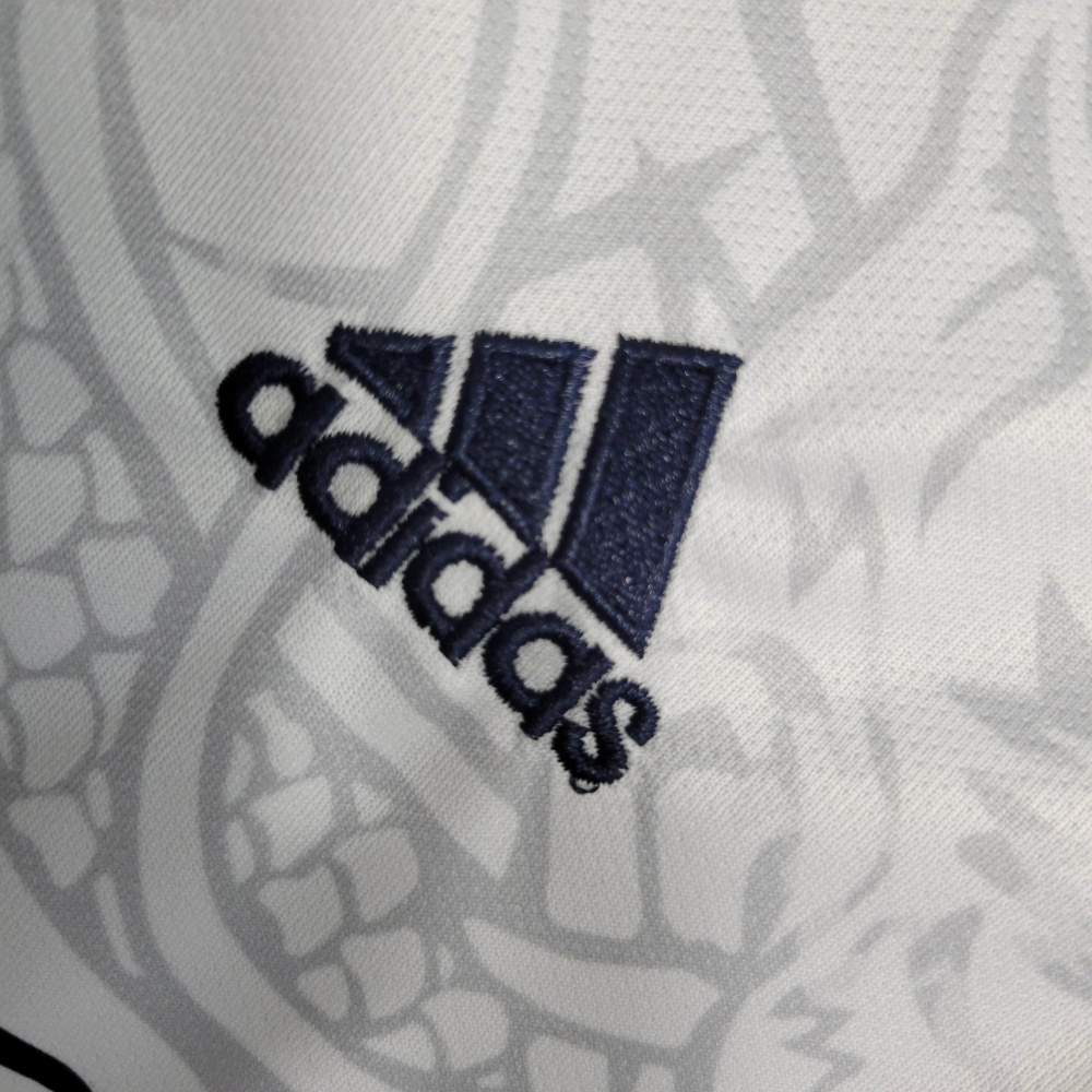 23/24 Kids Real Madrid Special Edition White Size 16-28