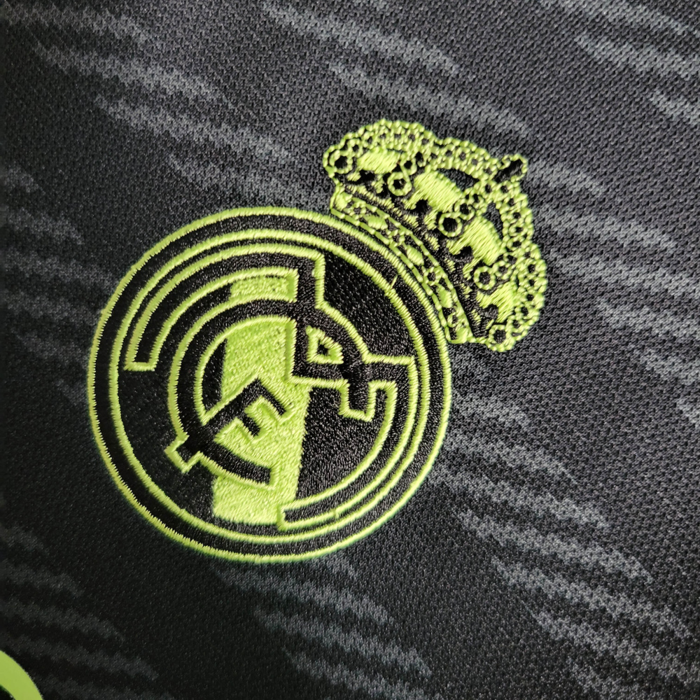 22/23 Real Madrid 2 away