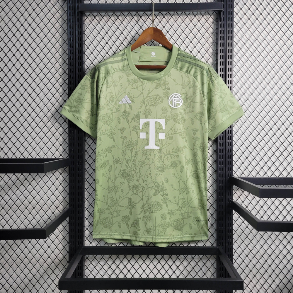 23/24  Bayern Munchen Size S-XXL