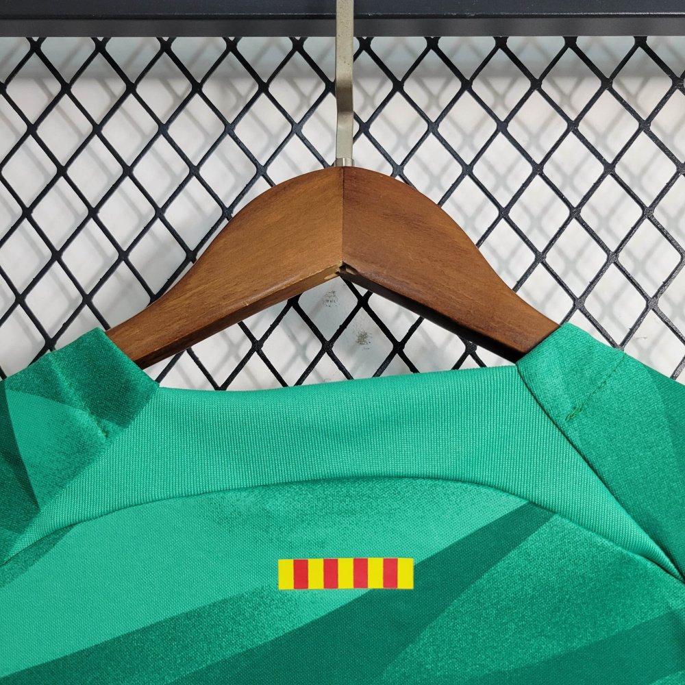 23/24 kids Barcelona Green Goalkeeper Size 16-28