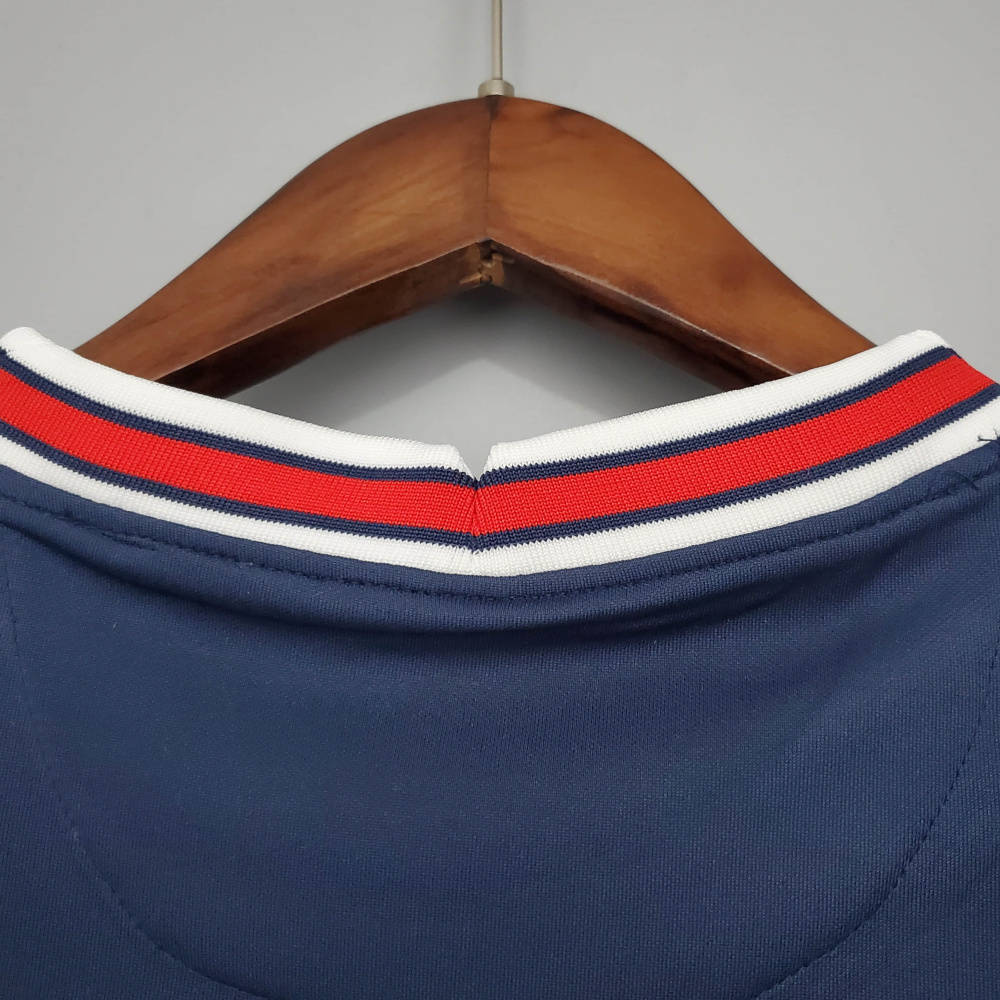 21/22 PSG home